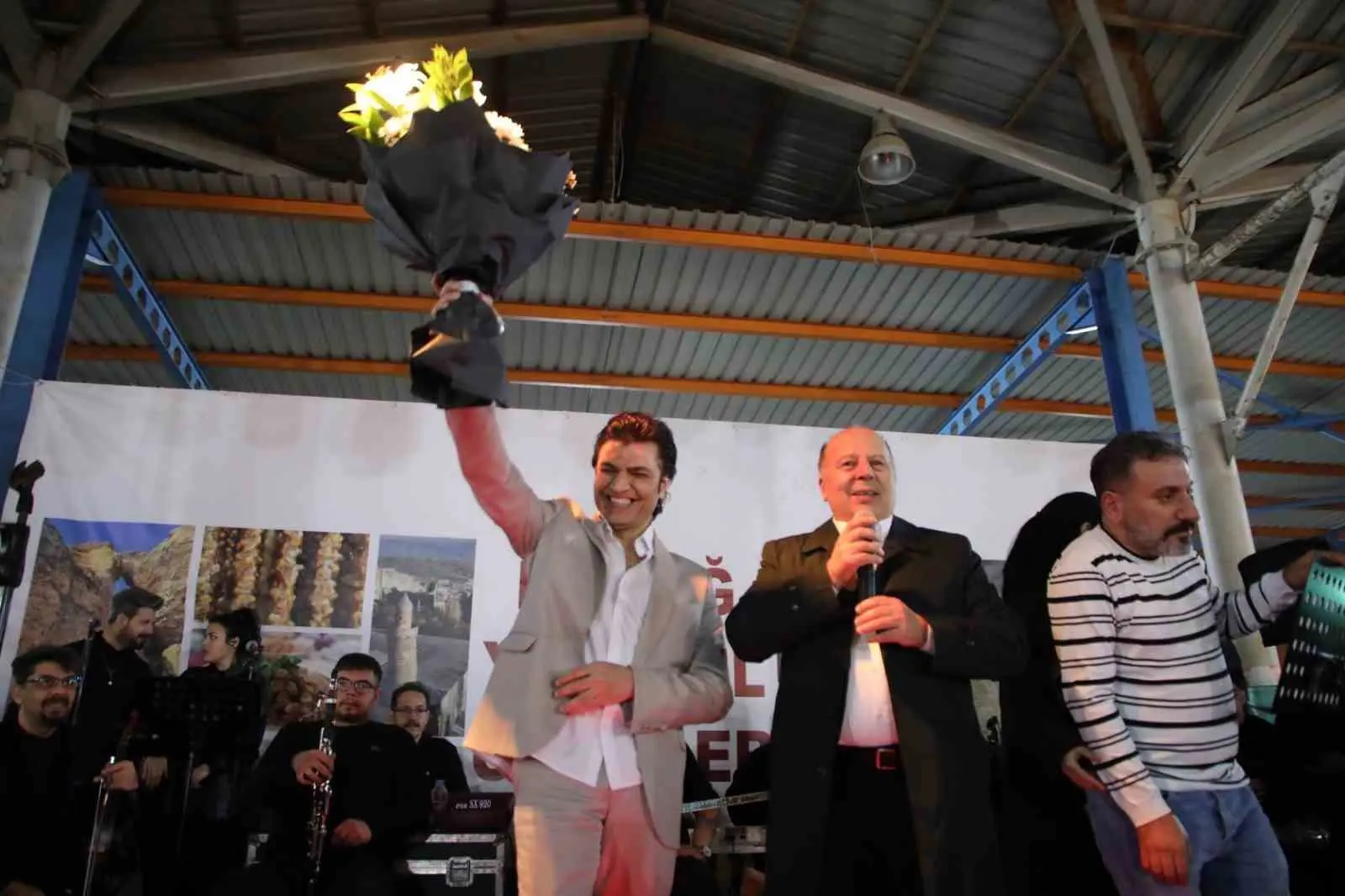 Yüreğir Belediyesi ev sahipliğinde düzenlenen “Elazığ Yöresel Tanıtım Günleri” geniş