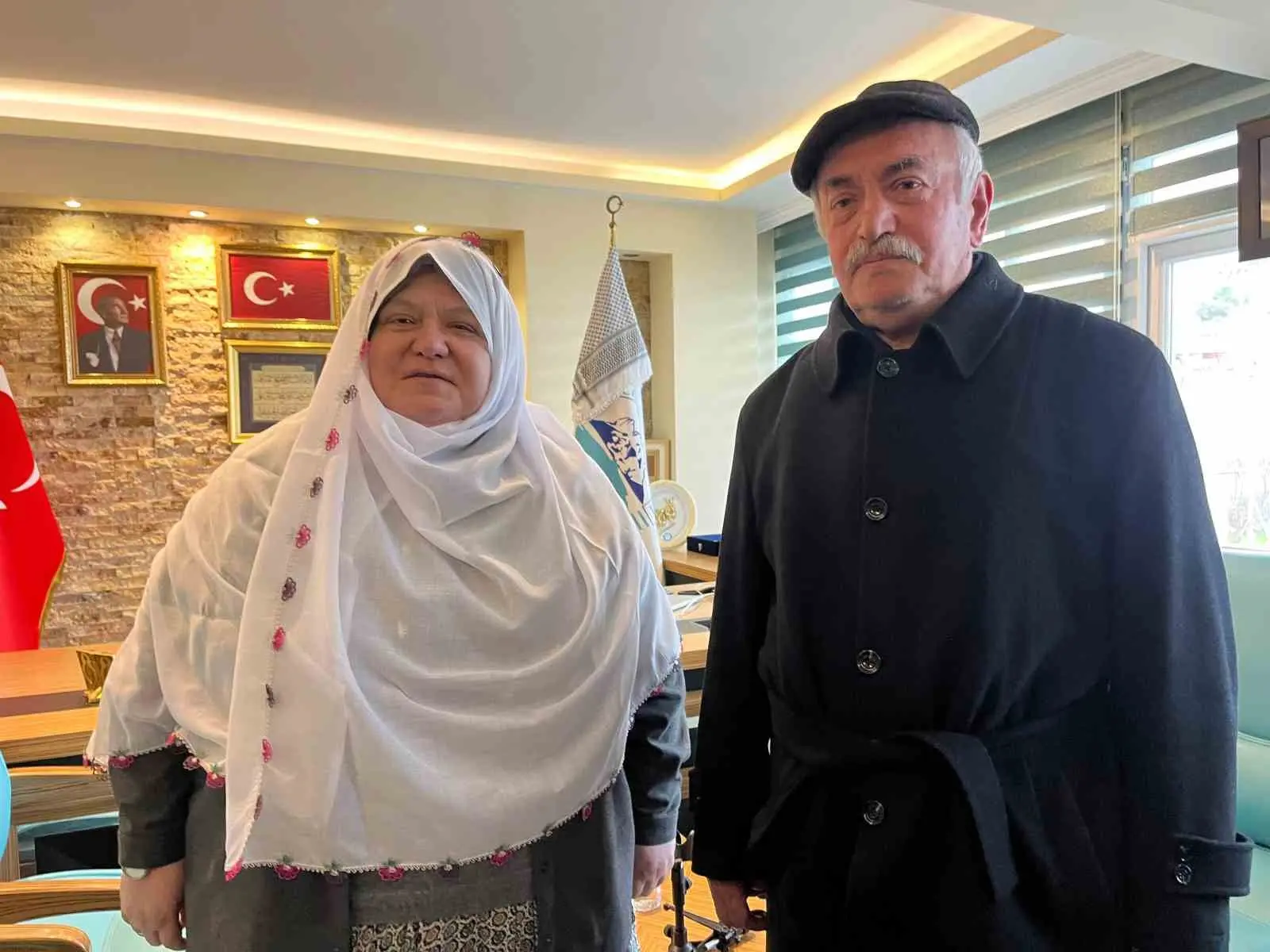 Eskişehir Mihalgazi Belediye Başkanı Zeynep Akgün’ün sosyal medyada giyim tarzı