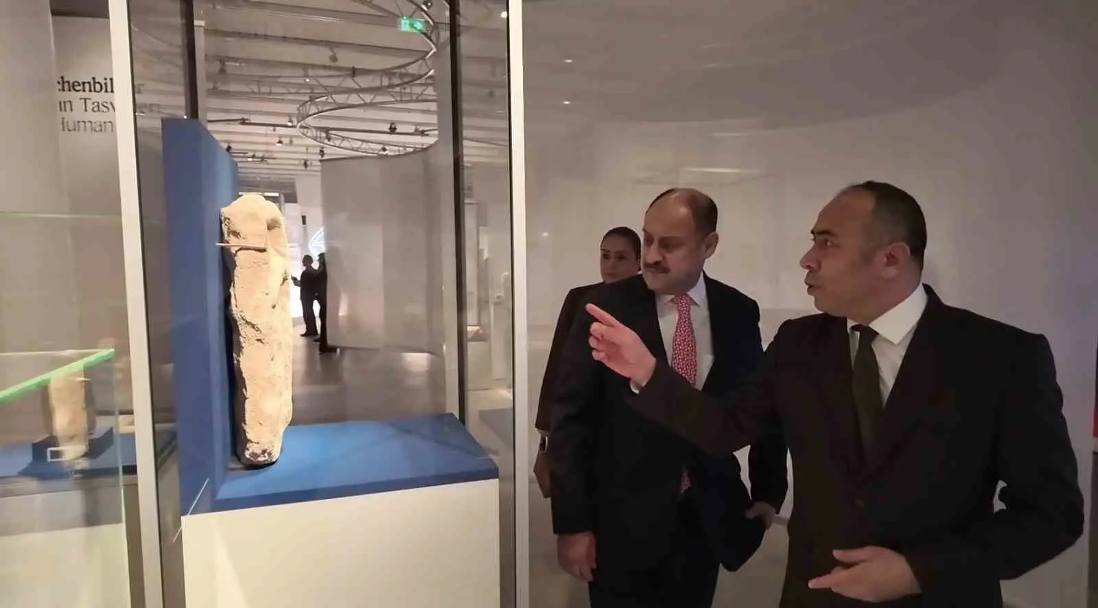 Şanlıurfa Büyükşehir Belediye Başkanı Mehmet Kasım Gülpınar, Almanya’nın başkenti Berlin’de