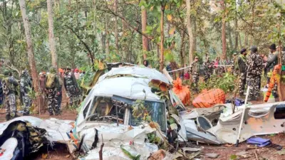 Hindistan’ın Jharkhand eyaletine bağlı Ranchi kentinde düşen ambulans uçaktaki 7