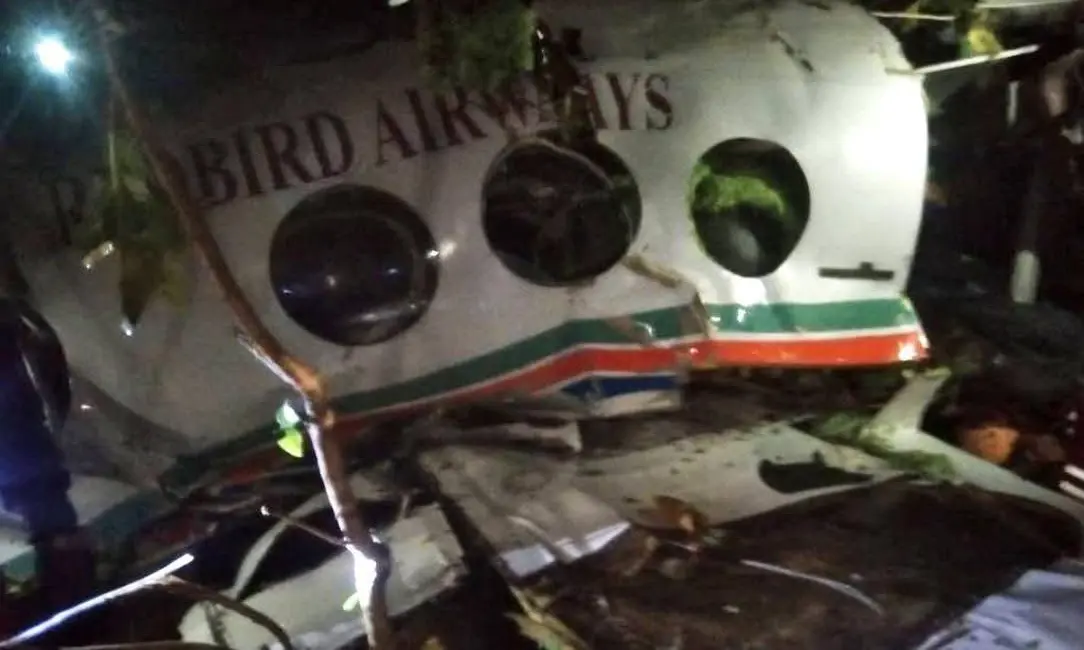 Hindistan’ın Jharkhand eyaletinde içerisinde 7 kişinin bulunduğu ambulans uçak düştü.