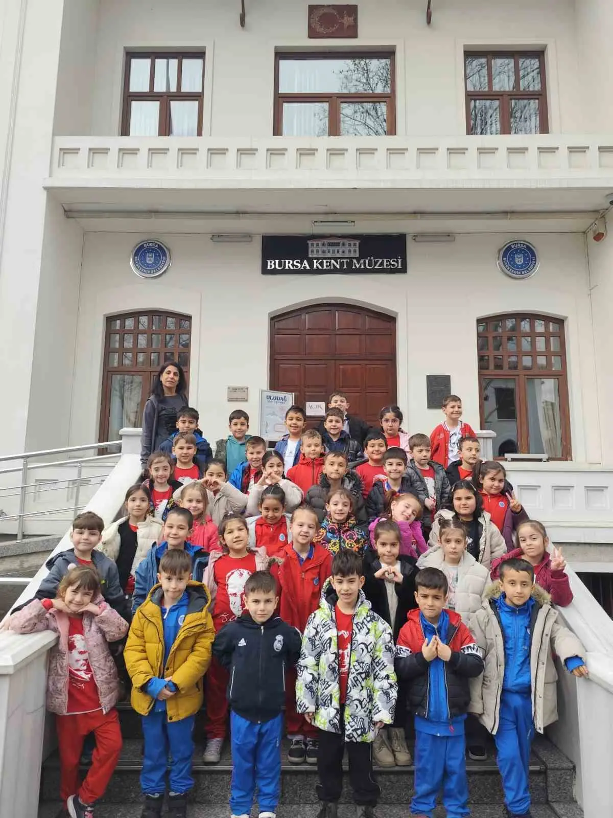 Bursa’da ilkokul öğrencileri, Bursa Kent Müzesi’nde tarihe yolculuğa çıktı. İbrahim