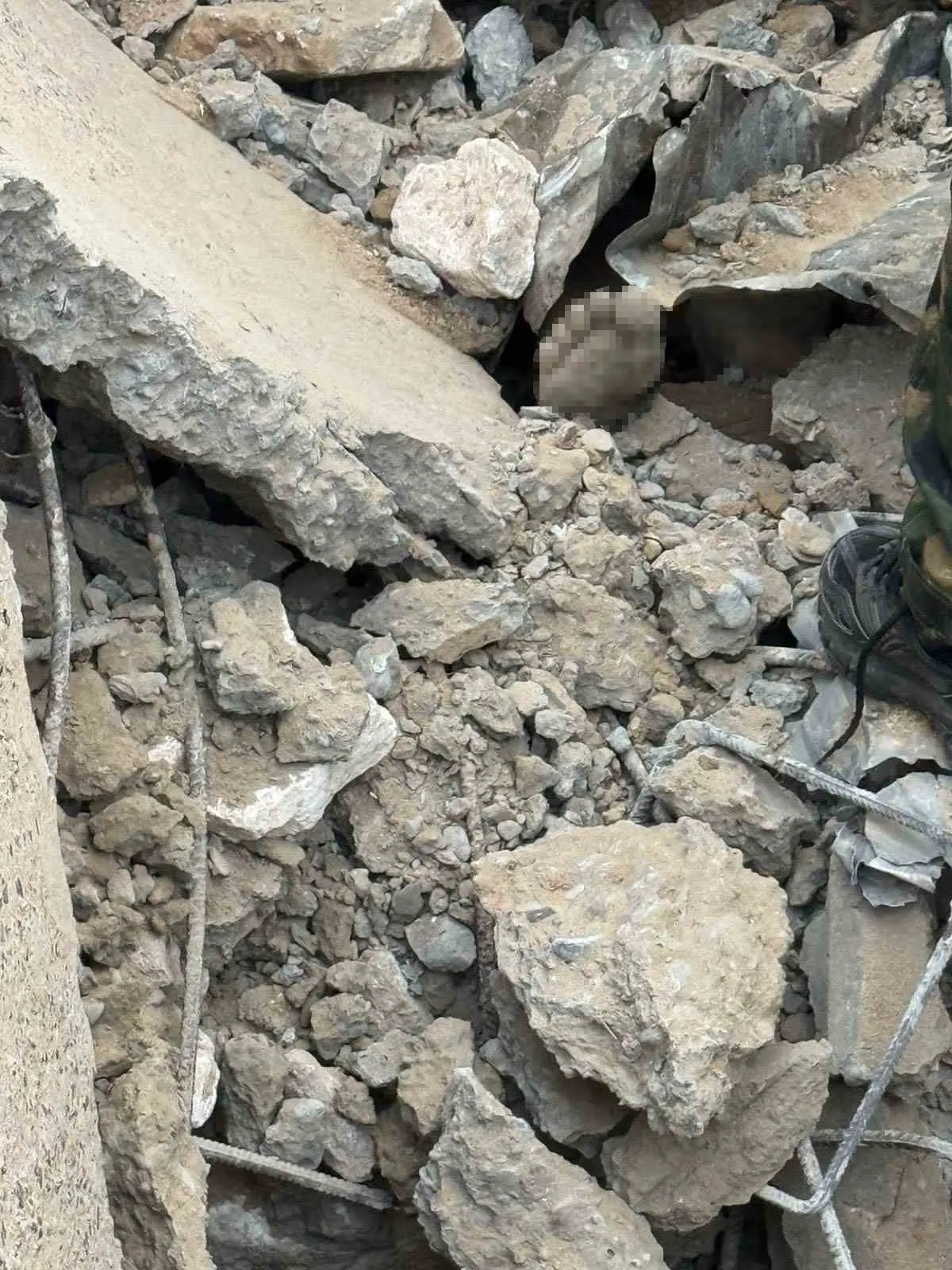 Irak’ın batısındaki Anbar vilayetinde güvenlik güçleri tarafından yakalanmak üzere olan