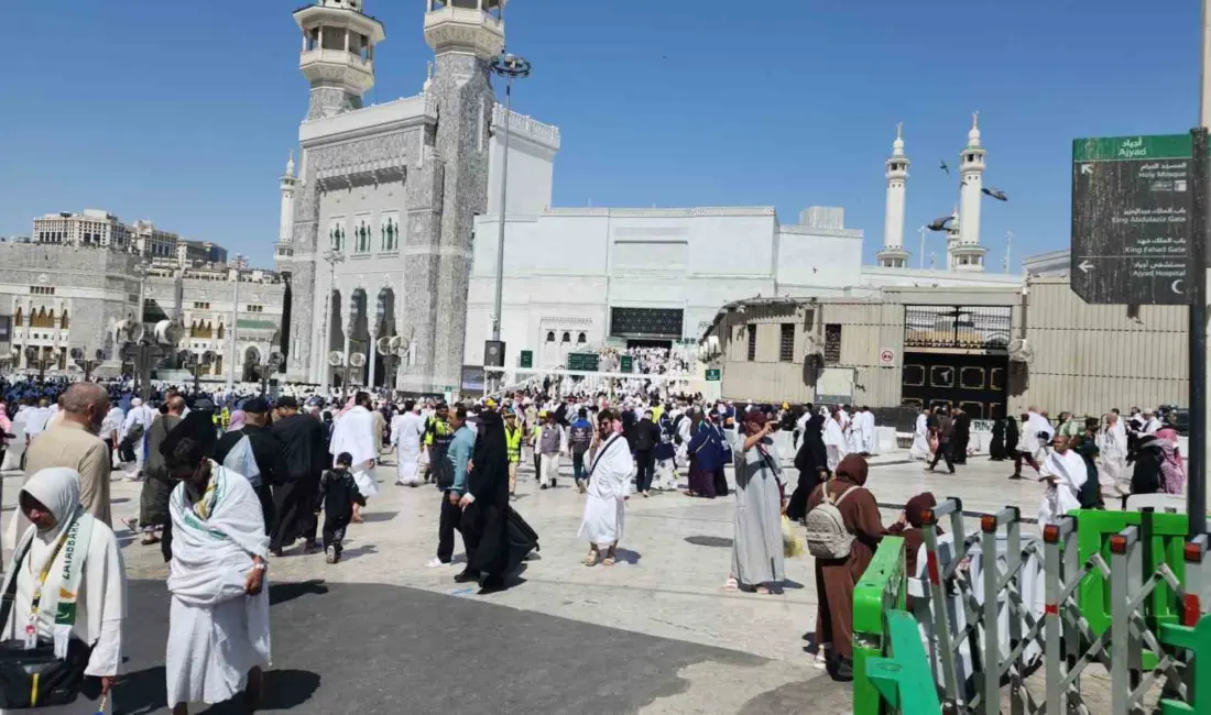 Suudi Arabistan’ın Mekke şehrindeki Mescid-i Haram ve içinde yer alan