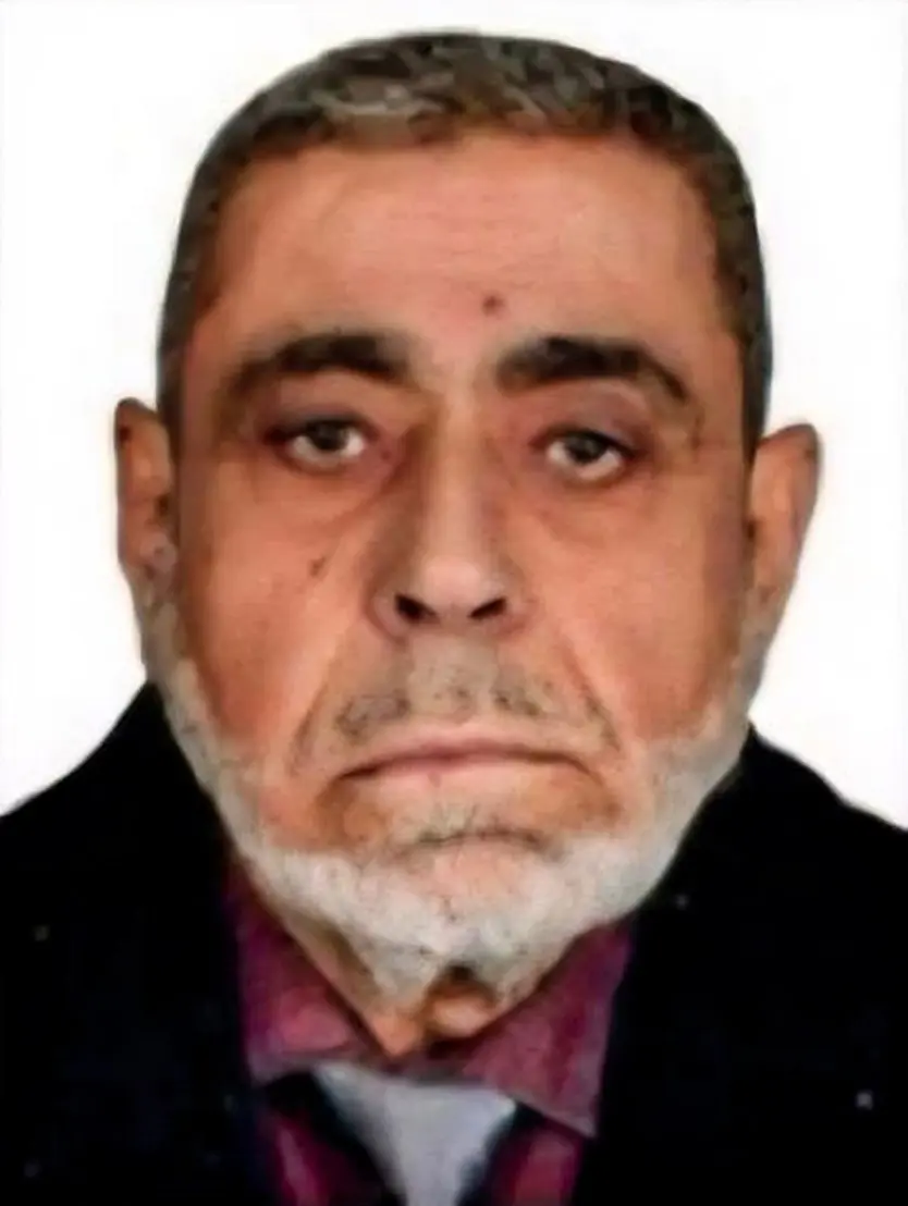 Bursa’da gece yarısı zili çalan kişi ile konuşmak için kapının