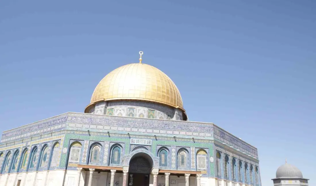 İsrailli yetkililerin kısıtlamaları nedeniyle Kudüs halkı, Mescid-i Aksa’nın bulunduğu işgal