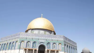 İsrailli yetkililerin kısıtlamaları nedeniyle Kudüs halkı, Mescid-i Aksa’nın bulunduğu işgal