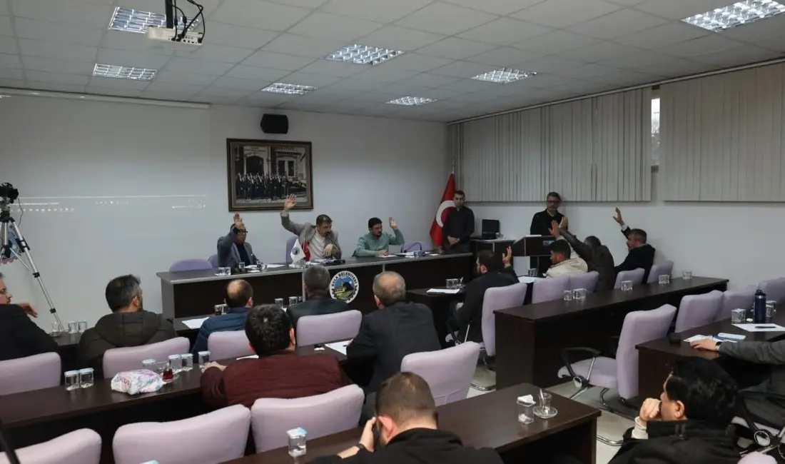Kula Belediye Meclisi’nde, belediyeye ait taşınmazların satışı ve belediye iştiraki