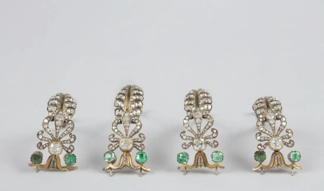 Ünlü Louvre Müzesi, 19 Ekim tarihinde yaşanan soygunda hırsızların kaçarken