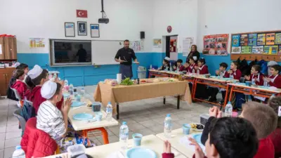 Marmarabirlik, sağlıklı nesiller yetiştirme vizyonu doğrultusunda hayata geçirdiği ’Minik Şeflerle