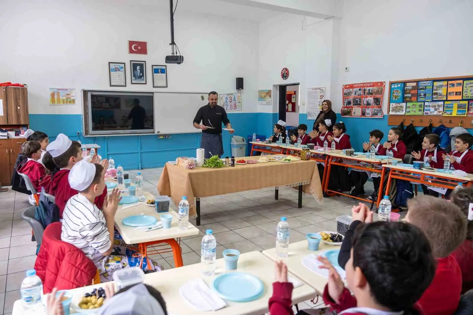 Marmarabirlik, sağlıklı nesiller yetiştirme vizyonu doğrultusunda hayata geçirdiği ’Minik Şeflerle