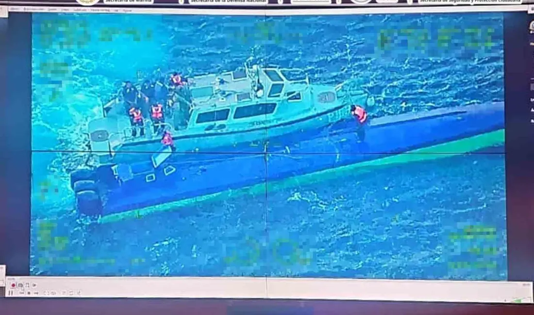 Meksika Donanması, Pasifik Okyanusu’nda yaklaşık 4 ton uyuşturucu taşıyan denizaltıyı