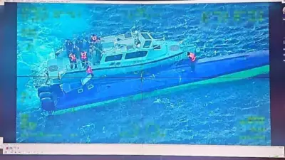 Meksika Donanması, Pasifik Okyanusu’nda yaklaşık 4 ton uyuşturucu taşıyan denizaltıyı