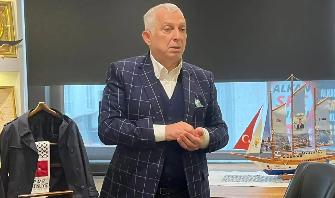 Konferans ve bir dizi ziyaret gerçekleştirmek üzere Sinop’a gelen siyasetçi