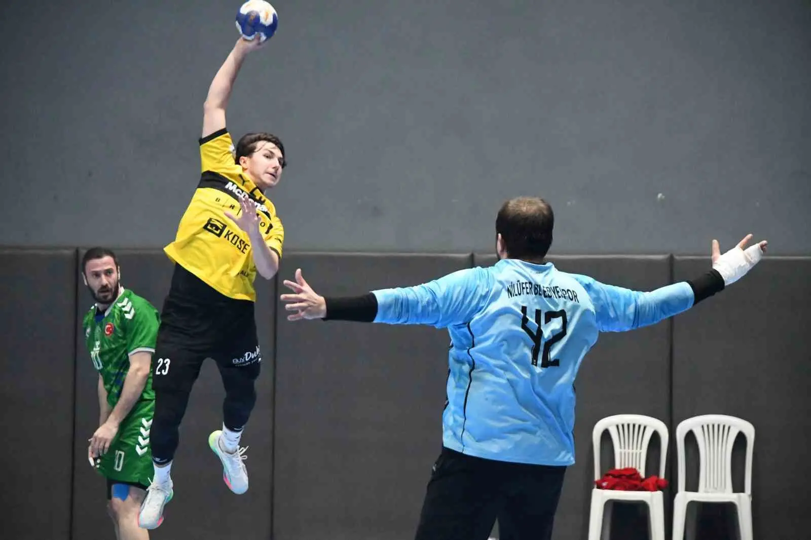 EHF Avrupa Kupası Son 16 Turu rövanş maçında Çekya temsilcisi