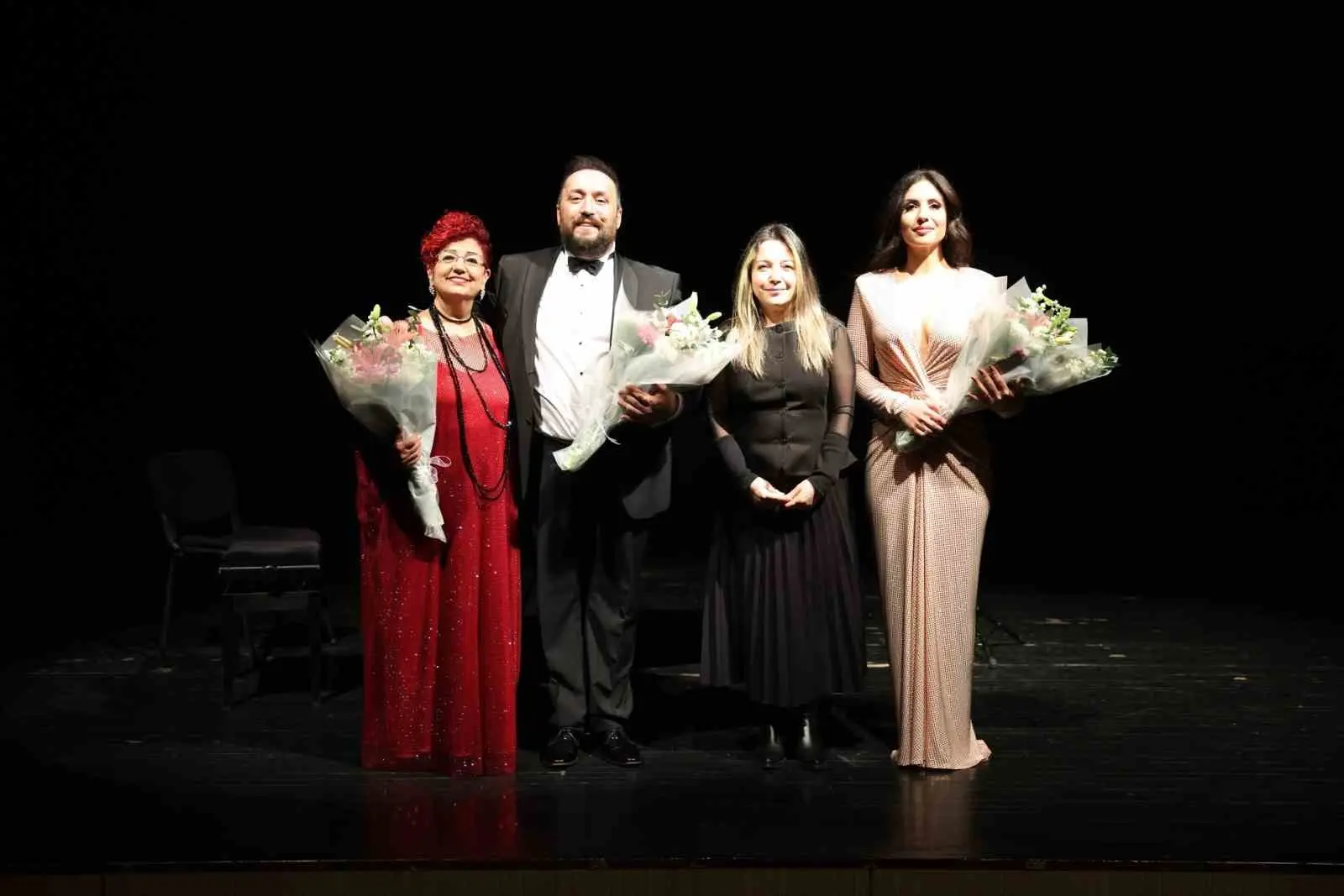 Nilüfer Belediyesi’nin 14 Şubat Sevgililer Günü çerçevesinde düzenlediği “Operada Aşk”