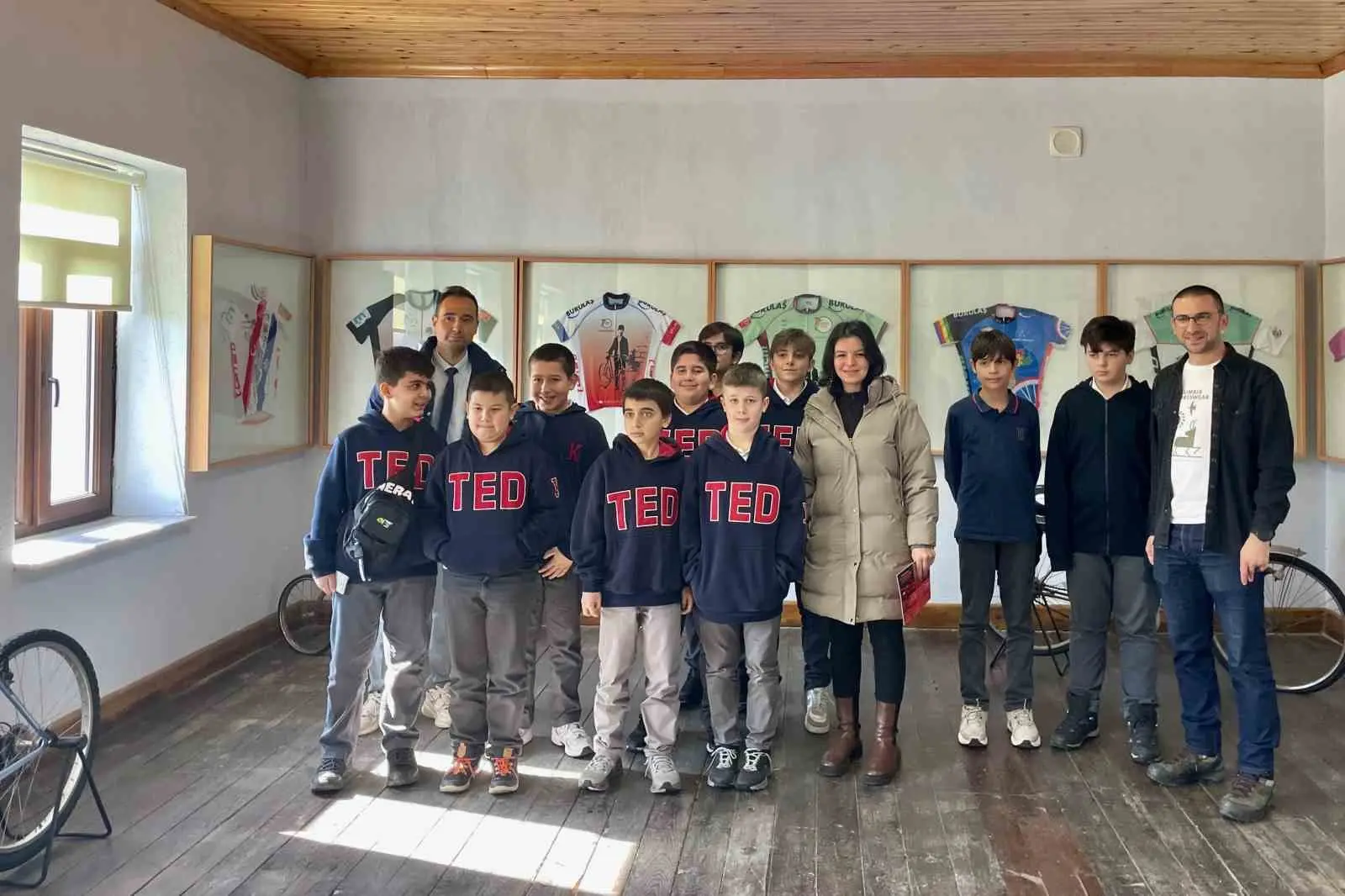 Nilüfer Belediyesi, Ertan Ayçetin Bisikletevi’nde ağırladığı Özel bir okulun Bisiklet