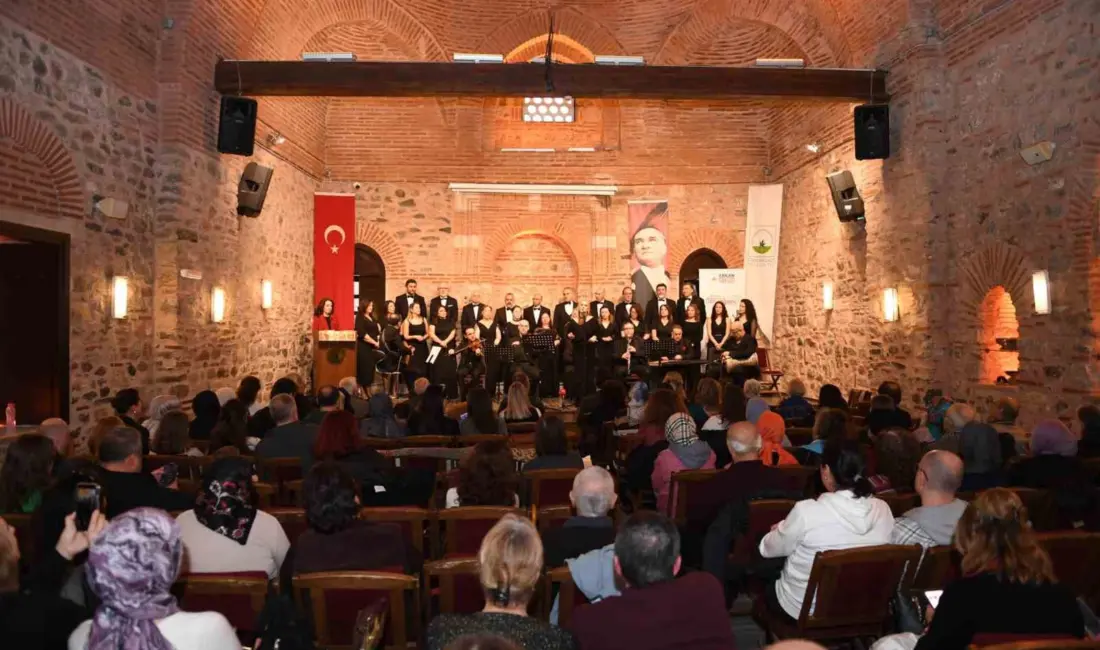 Sevdayı notalarla, özlemi şarkılarla anlatan Osmangazi Belediyesi Türk Sanat Müziği