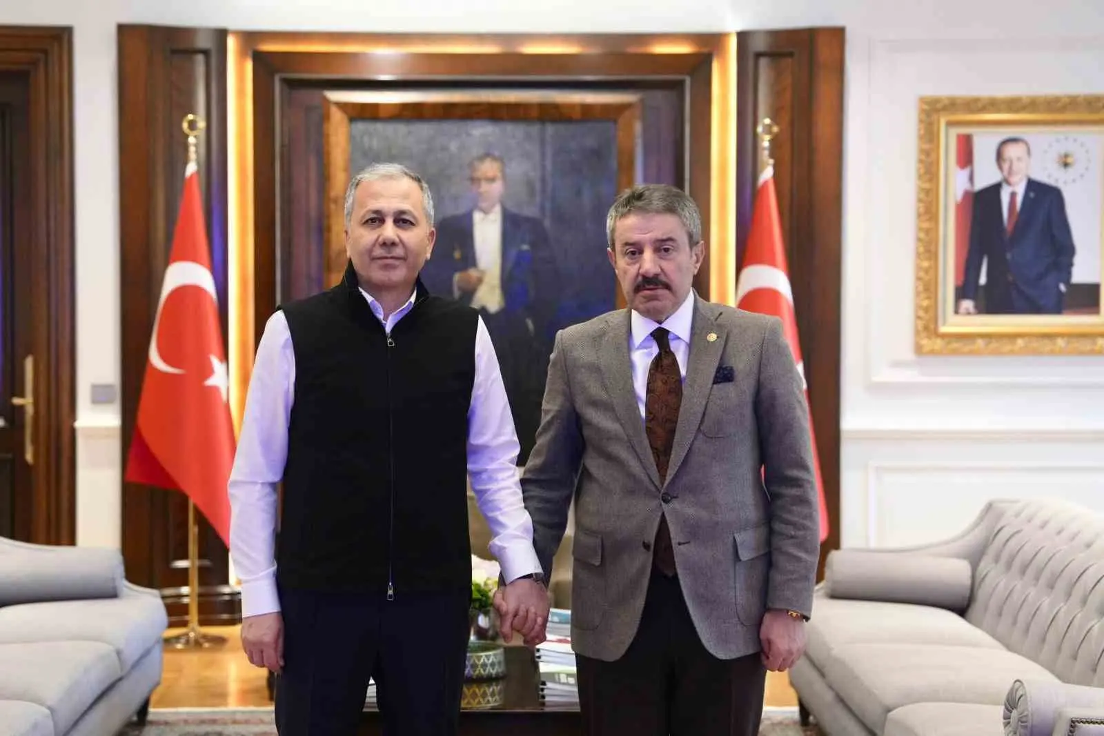 Şırnak Milletvekili Arslan Tatar, İçişleri Bakanı Ali Yerlikaya ile görüşerek