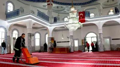 Söke Belediyesi, yaklaşan Ramazan Ayı öncesinde ilçe genelindeki camilerde kapsamlı