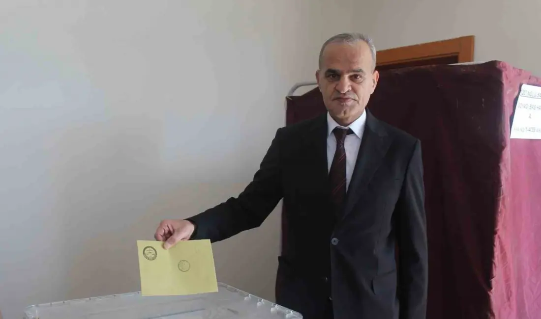 Adıyaman Kahta Esnaf ve Sanatkârlar Odası Olağan Genel Kurulu’nda mevcut