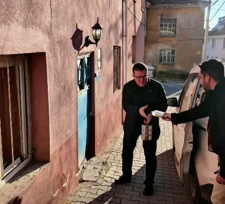 Tavas Belediyesi, Ramazan ayında ihtiyaç sahibi vatandaşlara yönelik sıcak yemek