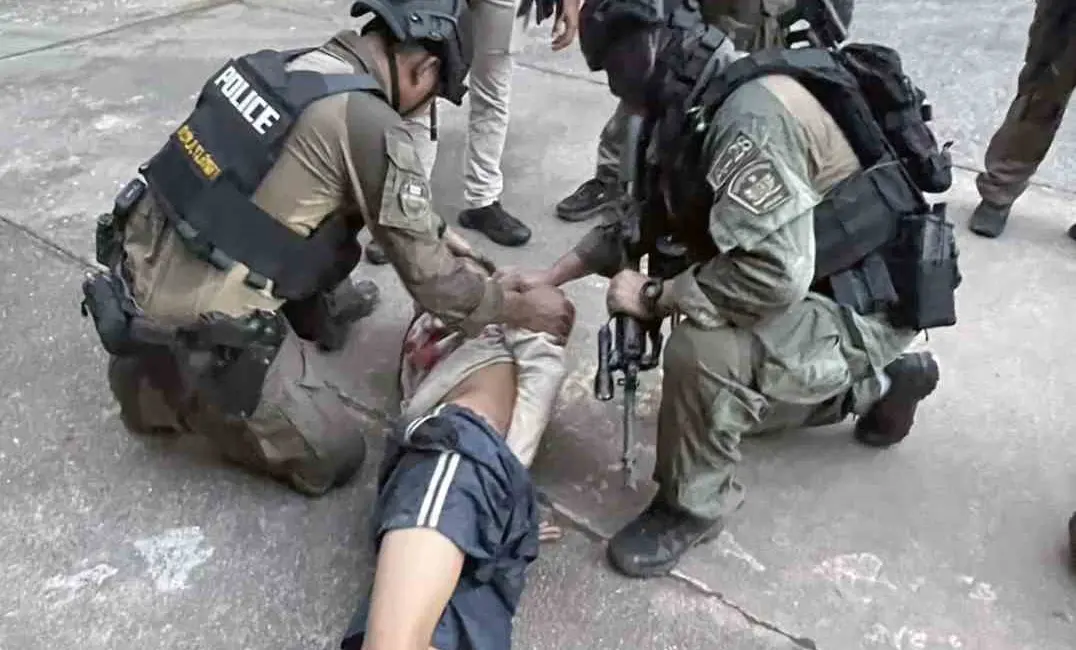 Tayland’ın güneyinde bir okula silahla giren 18 yaşındaki şahıs, çok