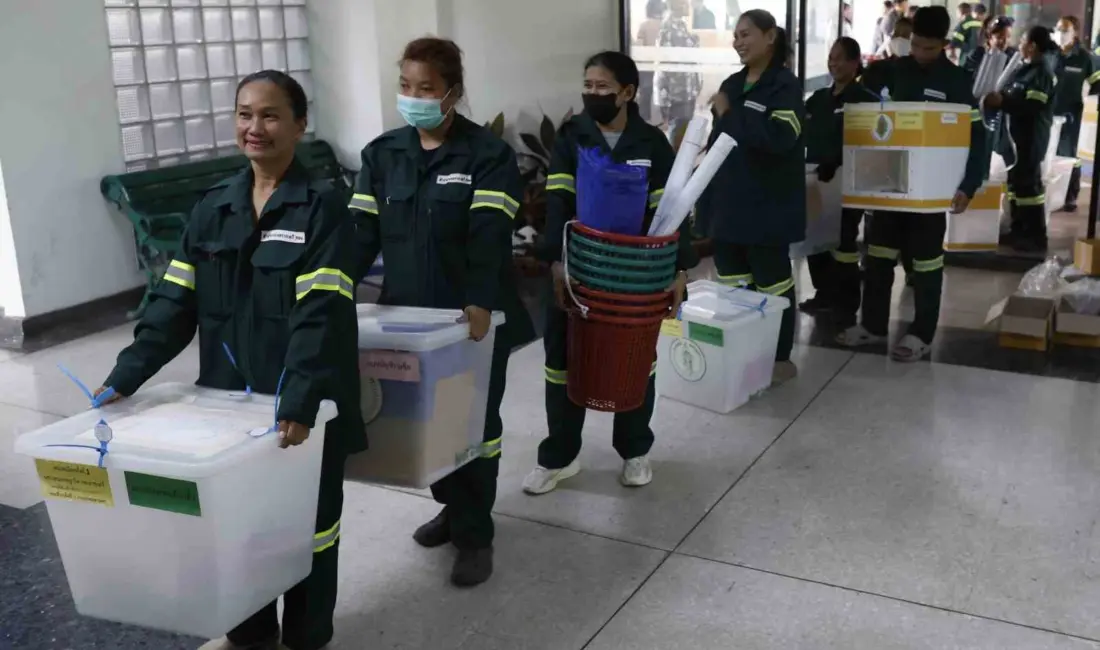 Tayland’da yaklaşık 53 milyon seçmen, yarın genel seçimler ve 2014