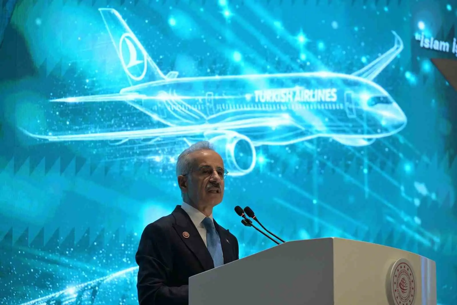 Ulaştırma ve Altyapı Bakanı Abdulkadir Uraloğlu, “Cumhurbaşkanımızın güçlü, sağlam ve