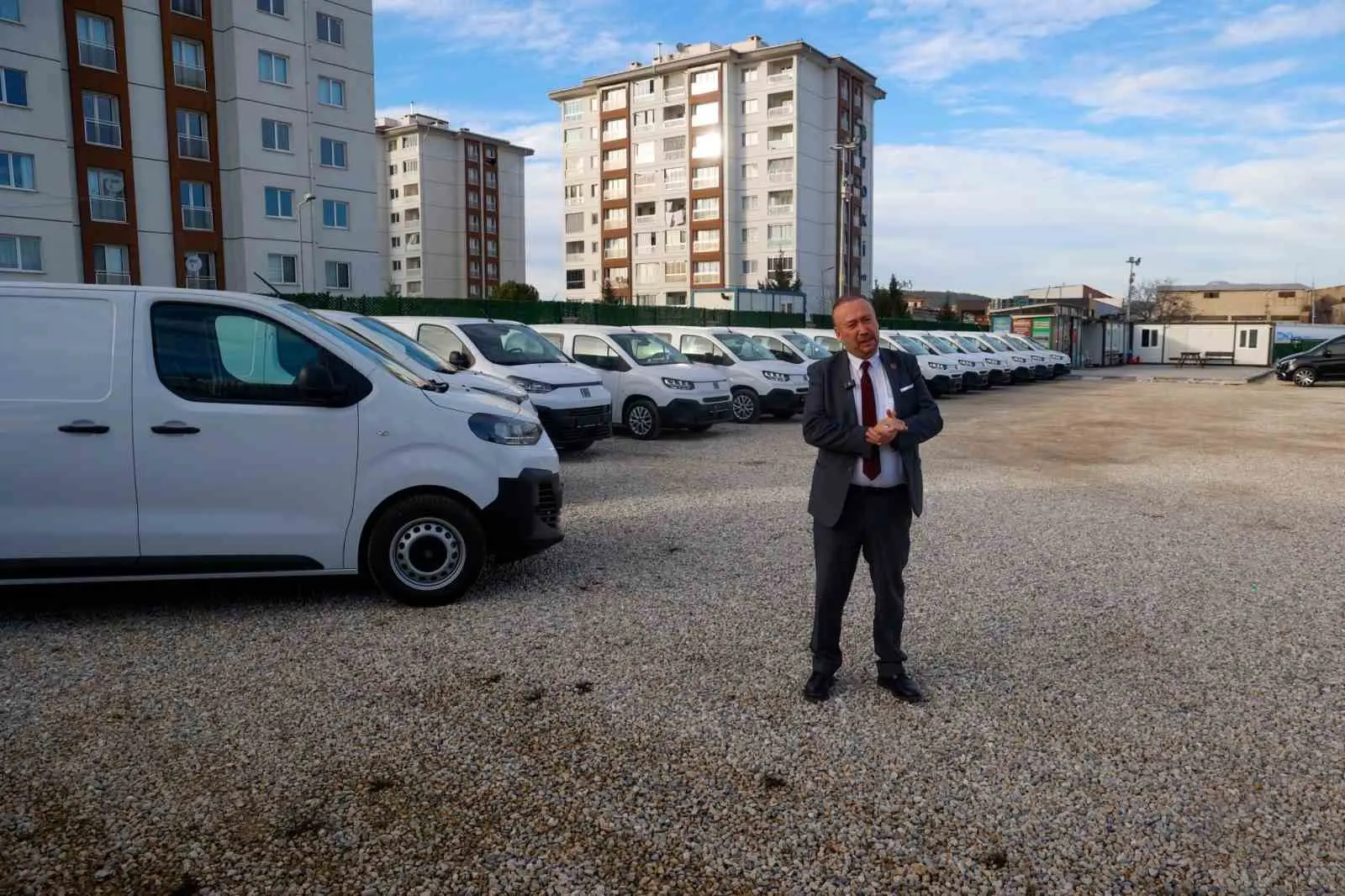 Uşak Belediye Başkanı Özkan Yalım, belediyenin hizmet kapasitesini güçlendirmek ve