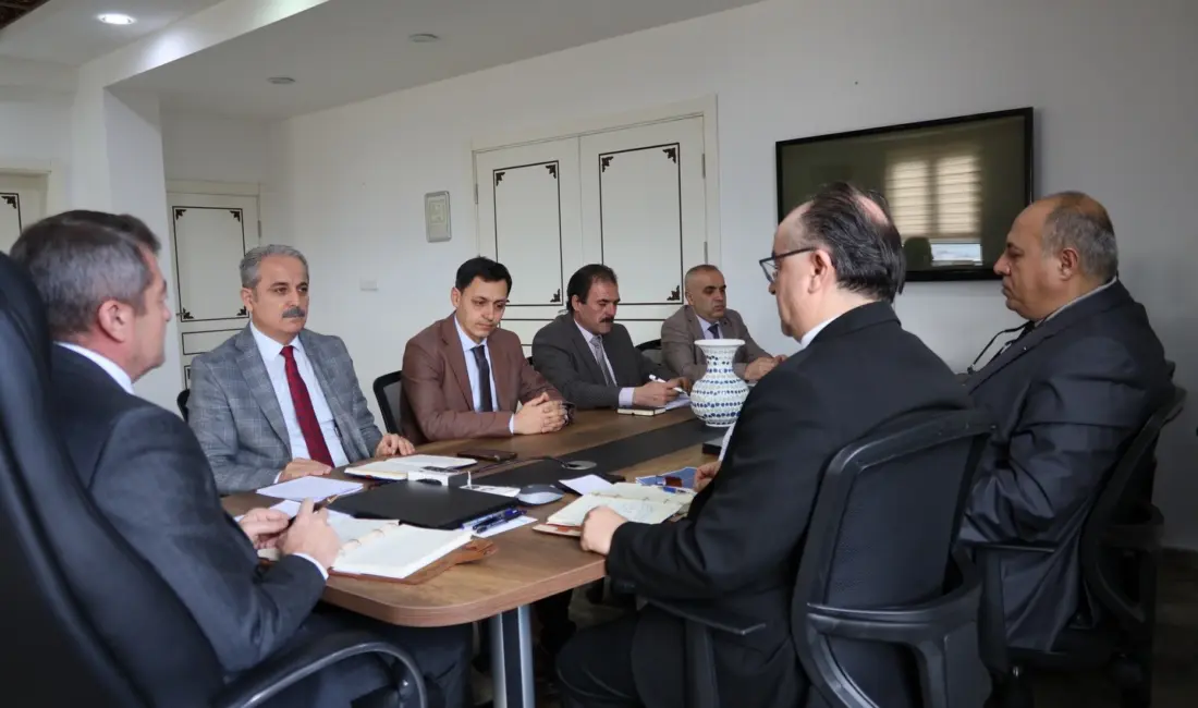 Bilecik Valisi Faik Oktay Sözer, toplumda vergi bilincinin küçük yaşlardan