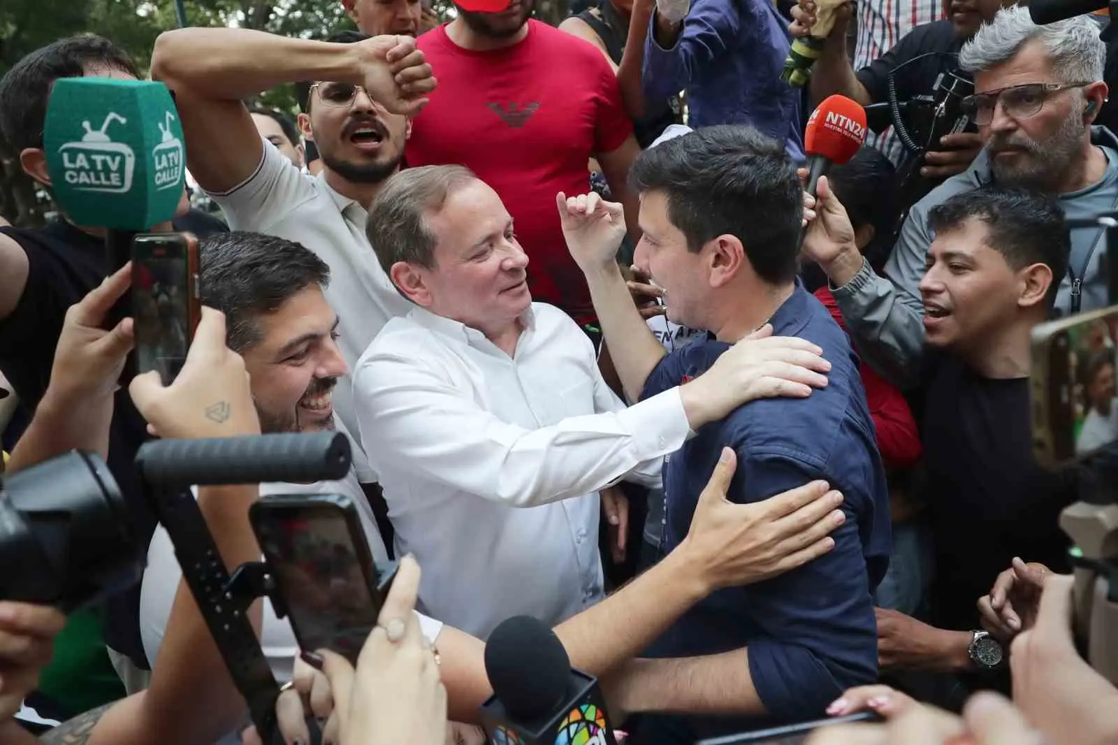 Venezuela’da muhalefetin önde gelen isimlerinden Juan Pablo Guanipa, 8 ay