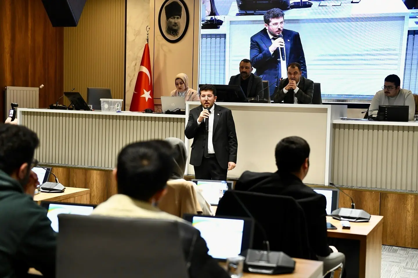 Yeşilyurt Belediye Başkanı Prof. Dr. İlhan Geçit’in seçim vaatleri arasında