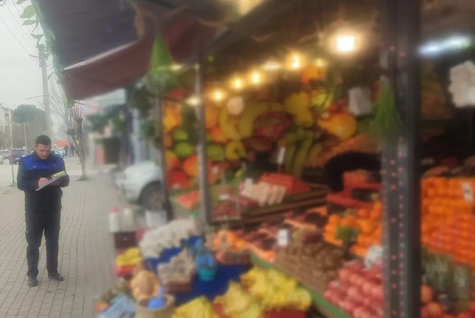 İnegöl Belediyesi Zabıta Müdürlüğü ekipleri, ramazan ayı öncesi şehirde hizmet