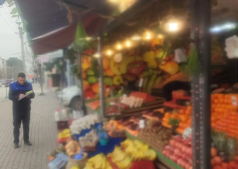 İnegöl Belediyesi Zabıta Müdürlüğü ekipleri, ramazan ayı öncesi şehirde hizmet