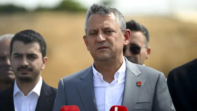 Silivri’de başlayan İBB davasına ilişkin konuşan CHP Genel Başkanı Özgür