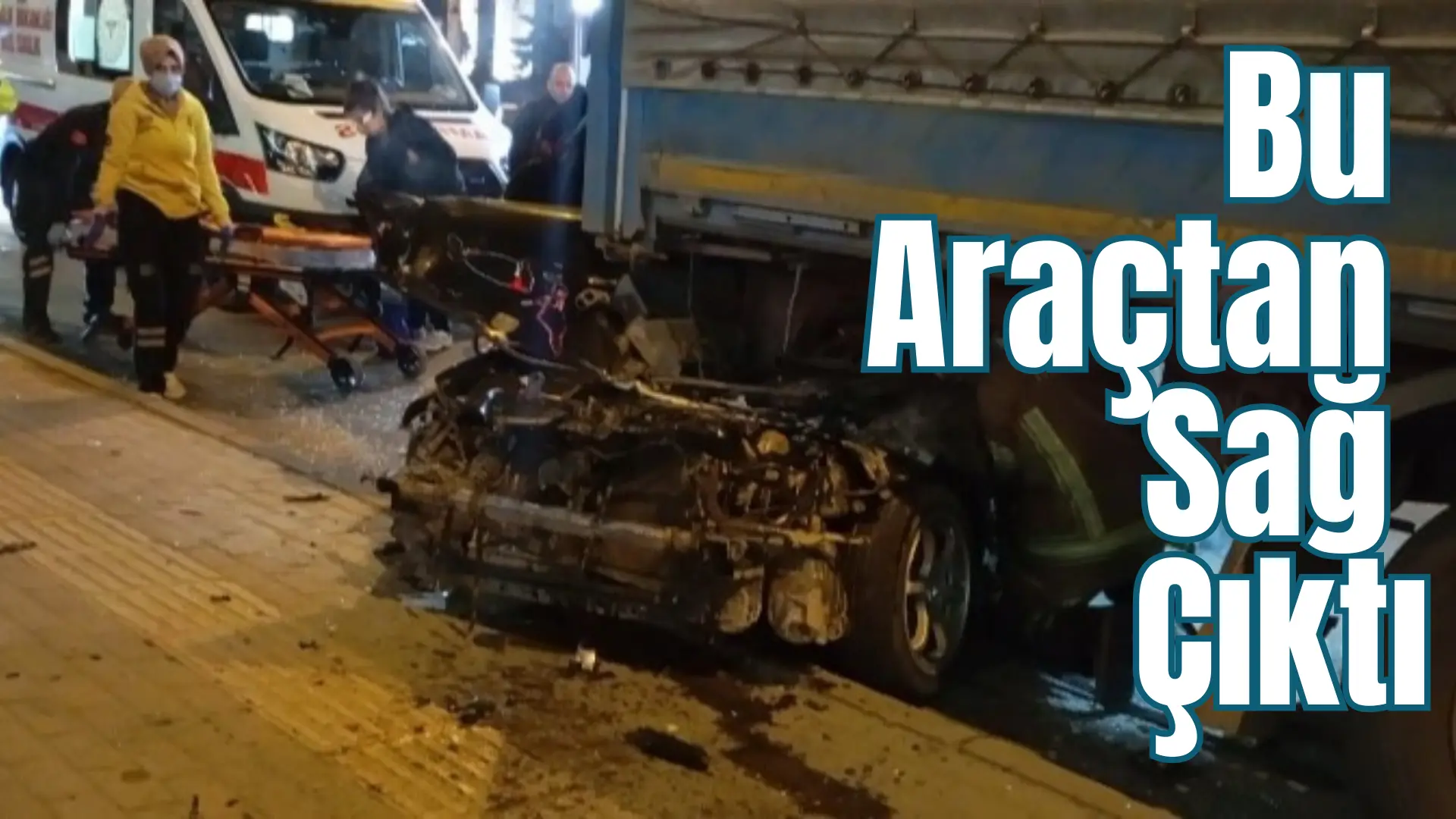 Bursa’nın Osmangazi ilçesinde hafif ticari araçla çarpışan otomobil, savrularak park