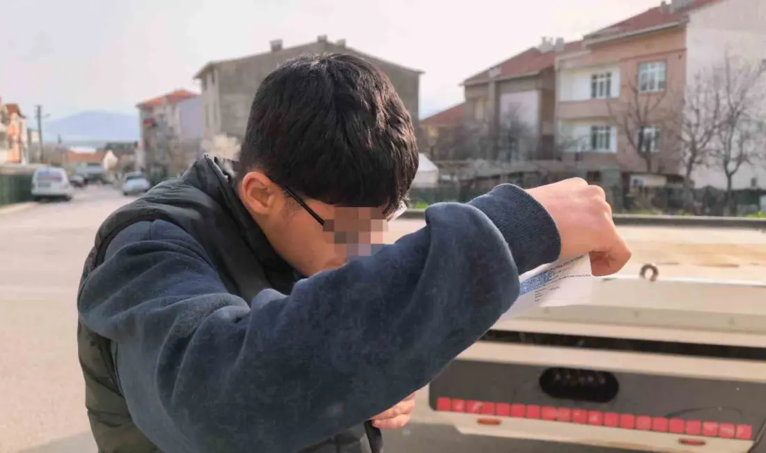 Bursa’nın İnegöl ilçesinde abartı egzoz kullanan ve ehliyetsiz olduğu belirlenen