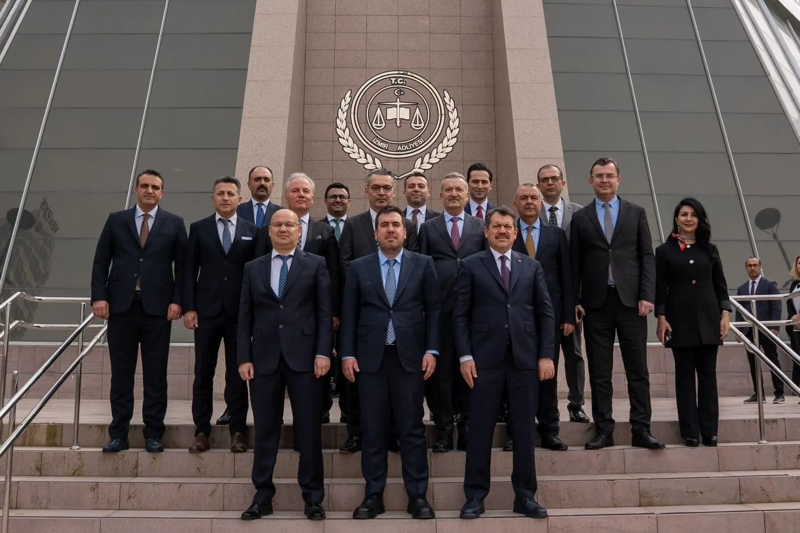 Adalet Bakan Yardımcısı Can Tuncay, İzmir Adliyesi’ne ziyarette bulundu. Ziyaret