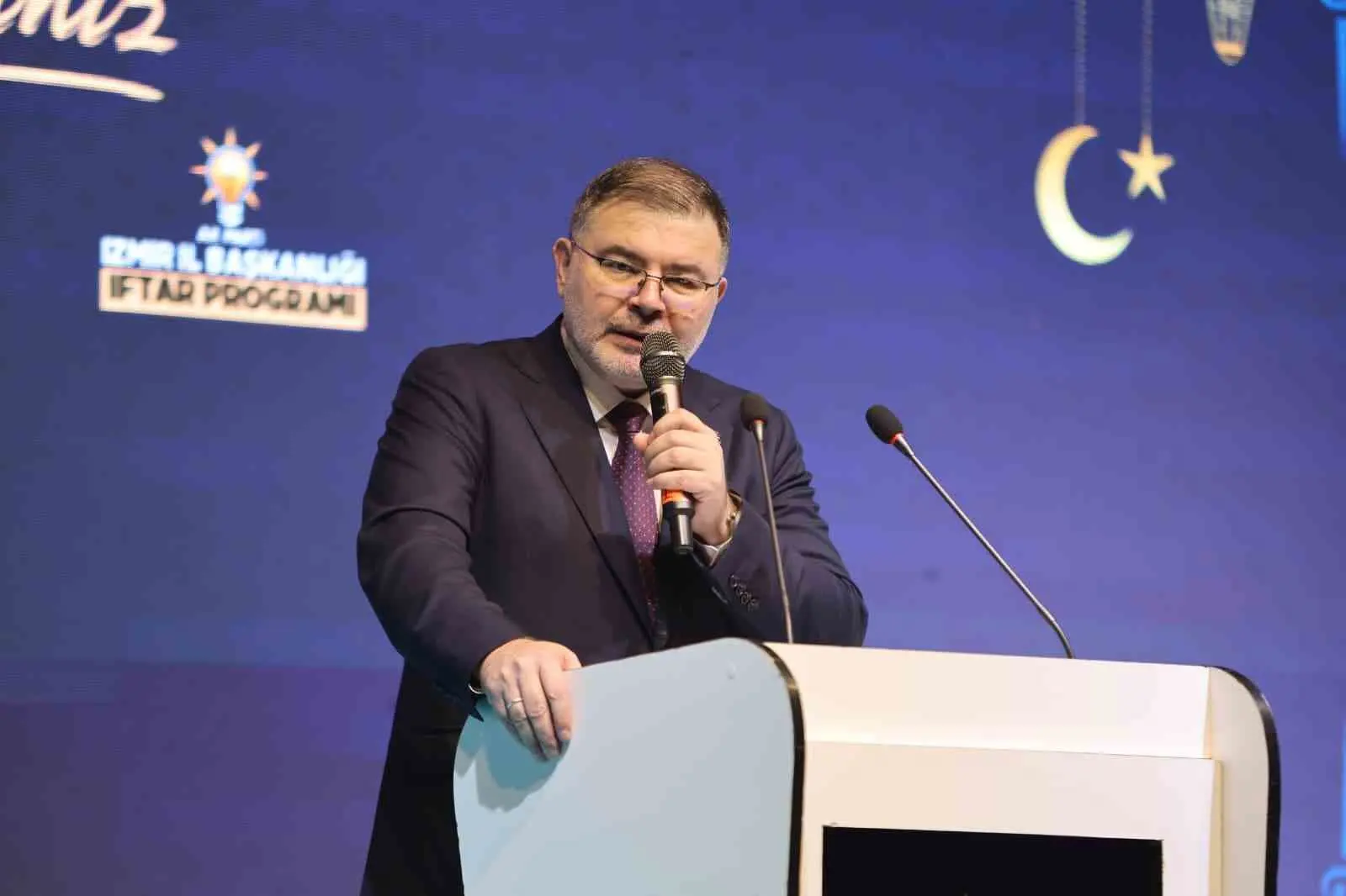 AK Parti İzmir İl Başkanı Bilal Saygılı, 10 yıldır tamamlanamayan