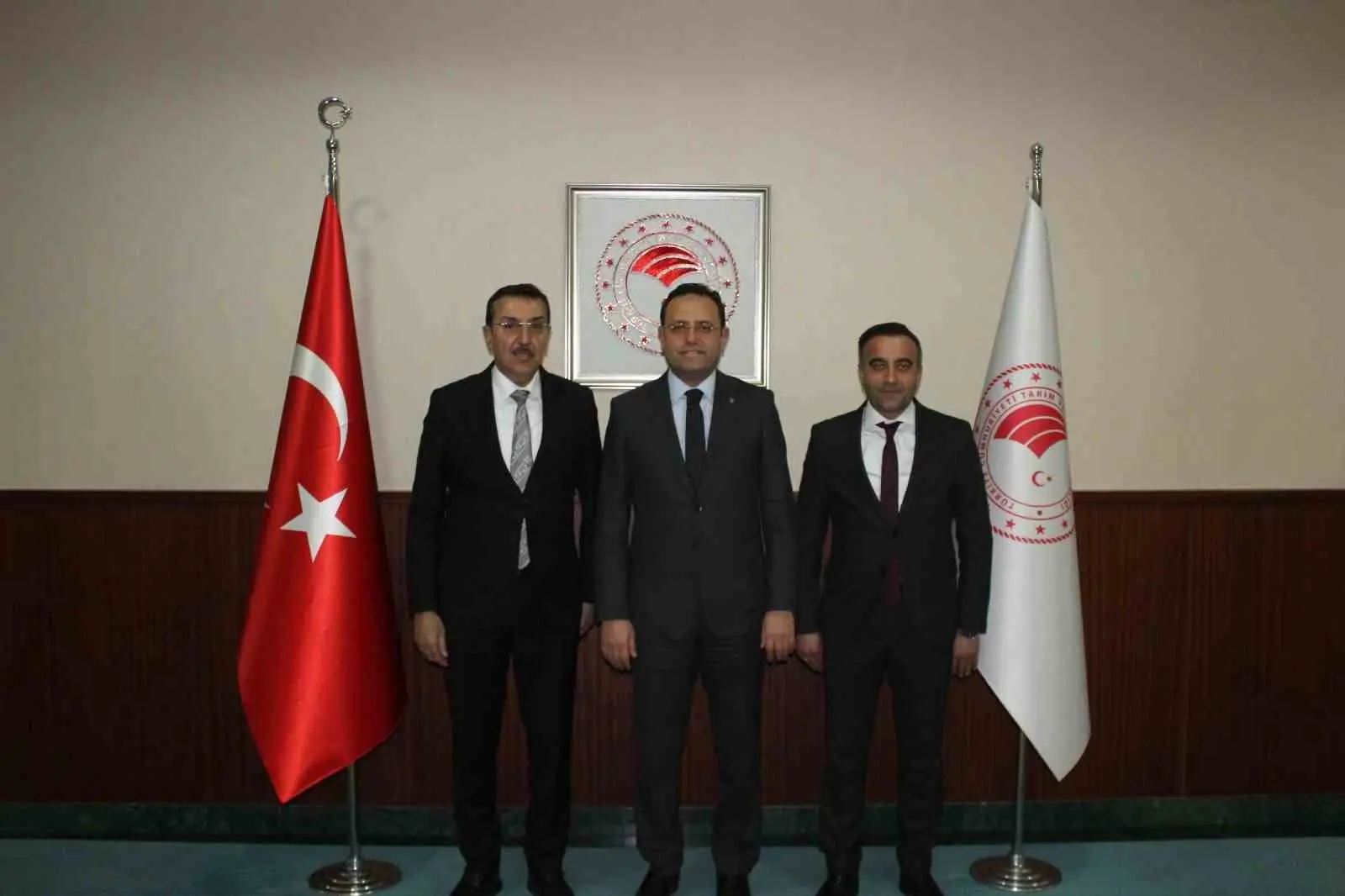 AK Parti Malatya Milletvekili Bülent Tüfenkci ve Akçadağ Belediye Başkanı