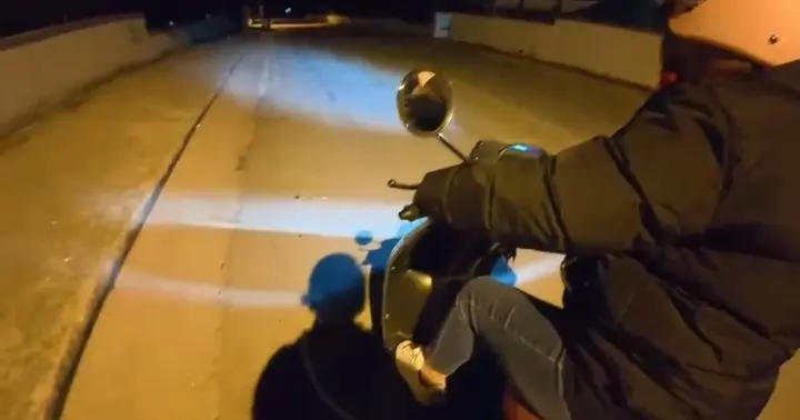 Bursa’nın Karacabey ilçesi Esentepe Mahallesi’nde bir genç, gece saatlerinde annesine