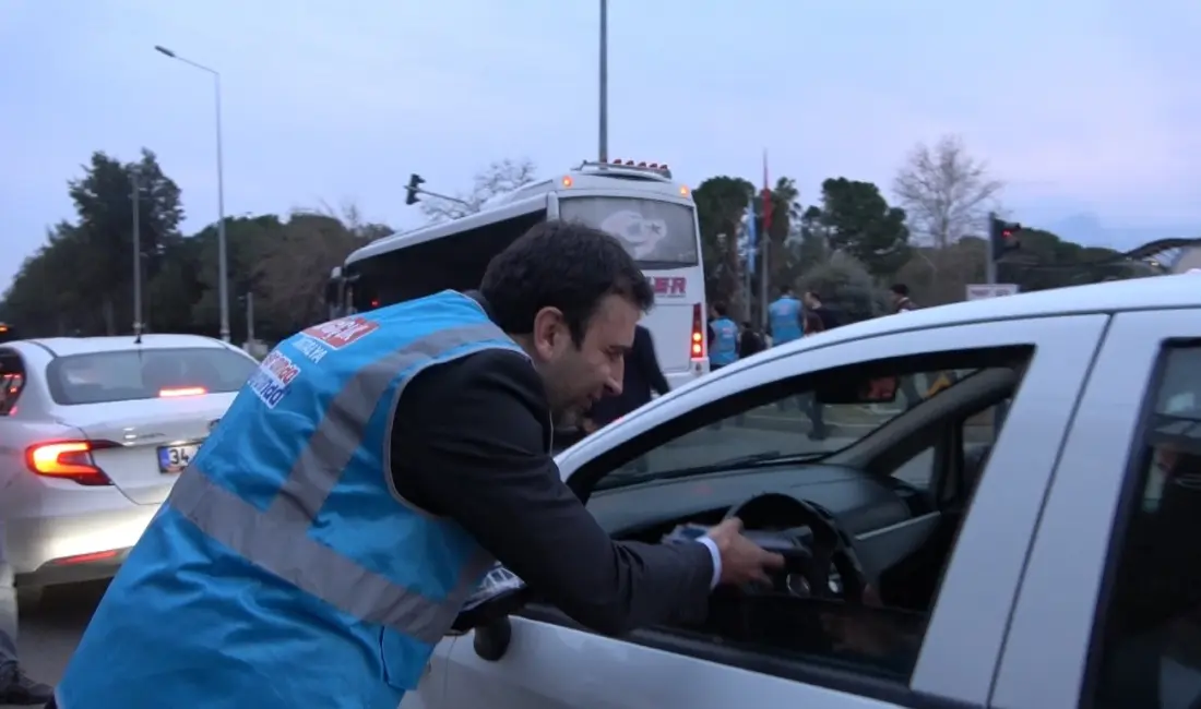 AK Parti Gençlik Kolları tarafından geleneksel hale getirilen “İftara 5