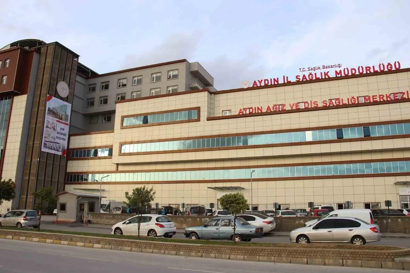 Aydın İl Sağlık Müdürlüğü yaptığı kamuoyu bilgilendirmesi ile Şehir Hastanesi’ne