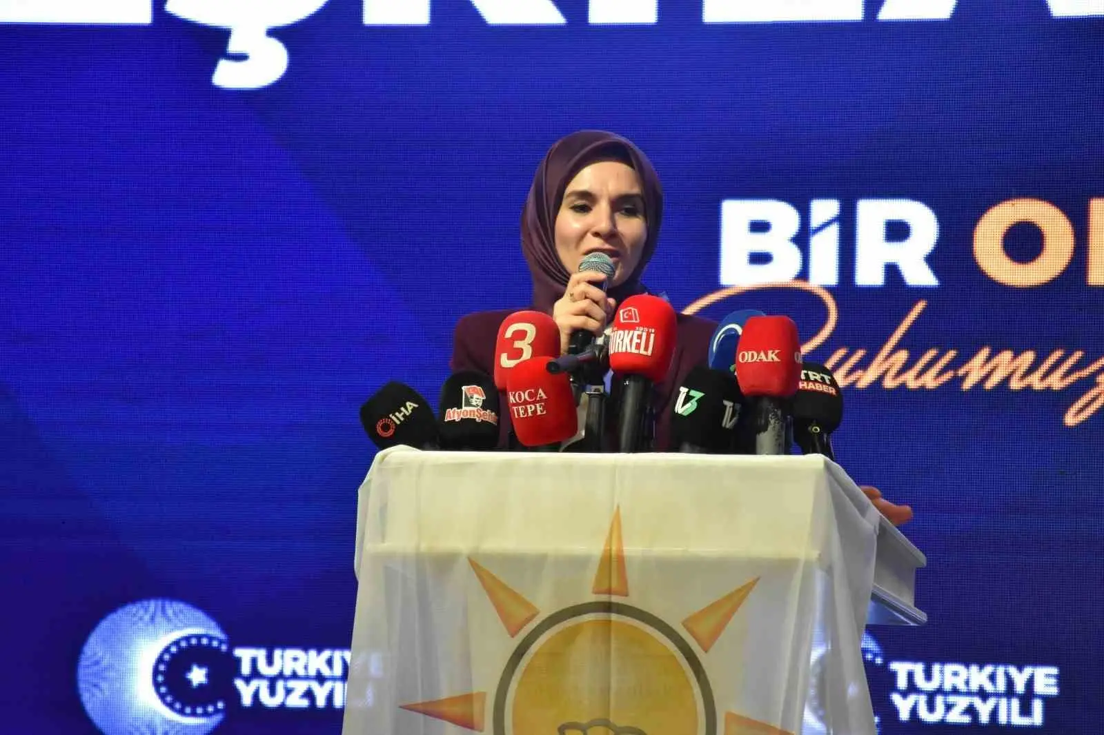 Aile ve Sosyal Hizmetler Bakanı Mahinur Özdemir Göktaş, “Bizler her