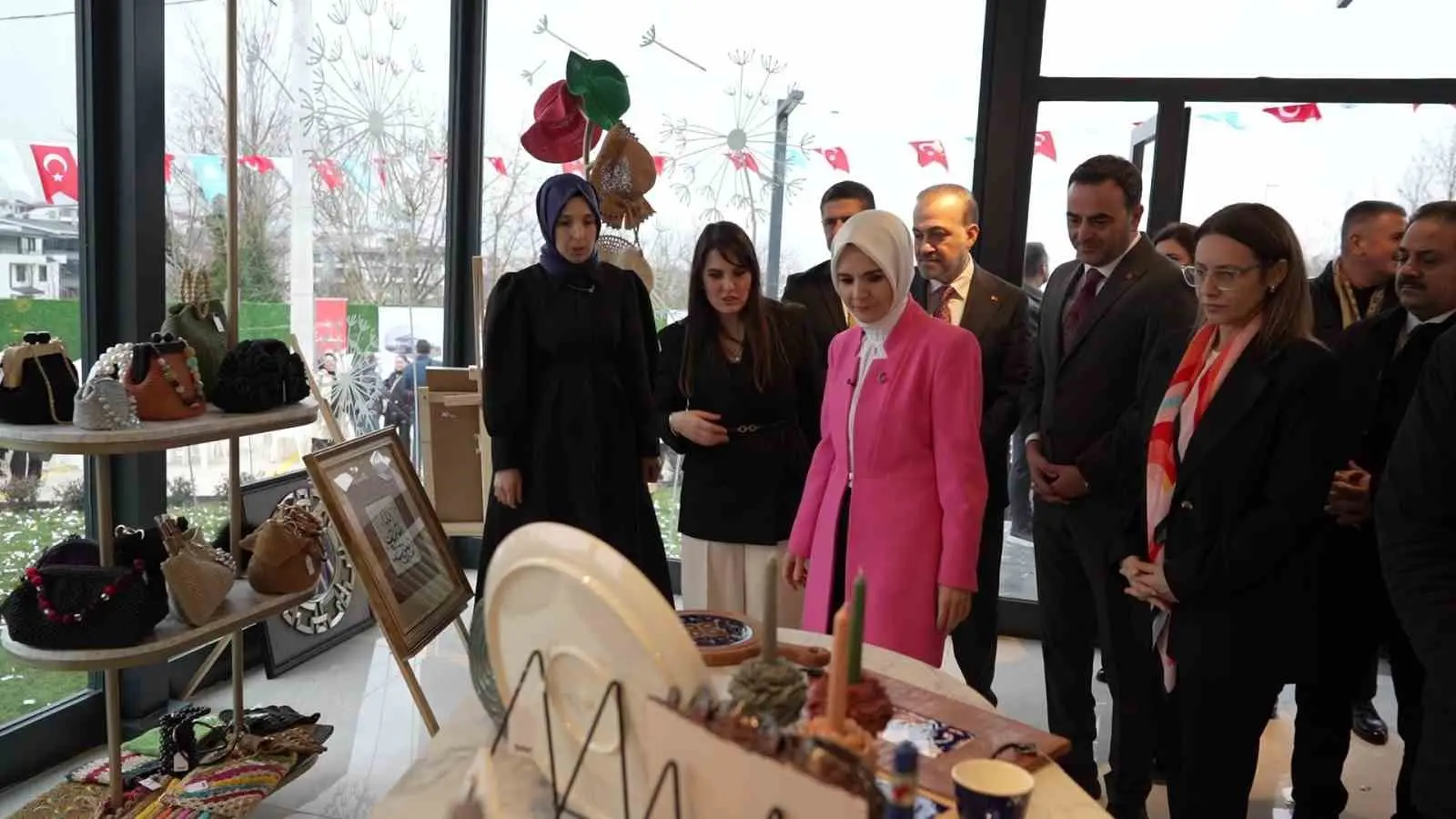 Aile ve Sosyal Hizmetler Bakanı Mahinur Özdemir Göktaş, Başiskele Belediyesi