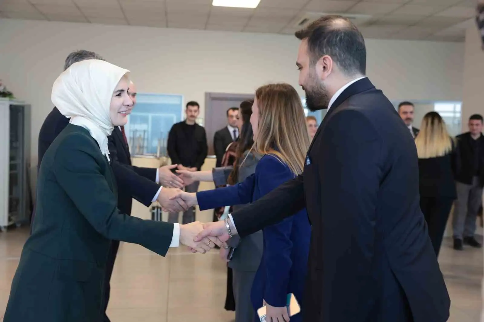 Aile ve Sosyal Hizmetler Bakanı Mahinur Özdemir Göktaş, Ramazan Bayramı