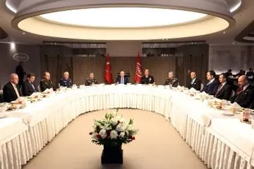 Milli Savunma Bakanı Yaşar Güler, iftarda Ordu Yardımlaşma Kurumu (OYAK)