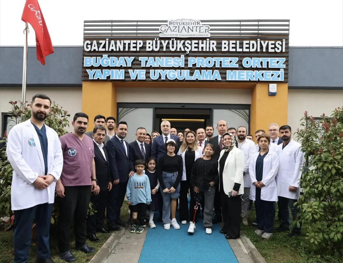 Çalışma ve Sosyal Güvenlik Bakanı Vedat Işıkhan, Gaziantep’te Buğday Tanesi