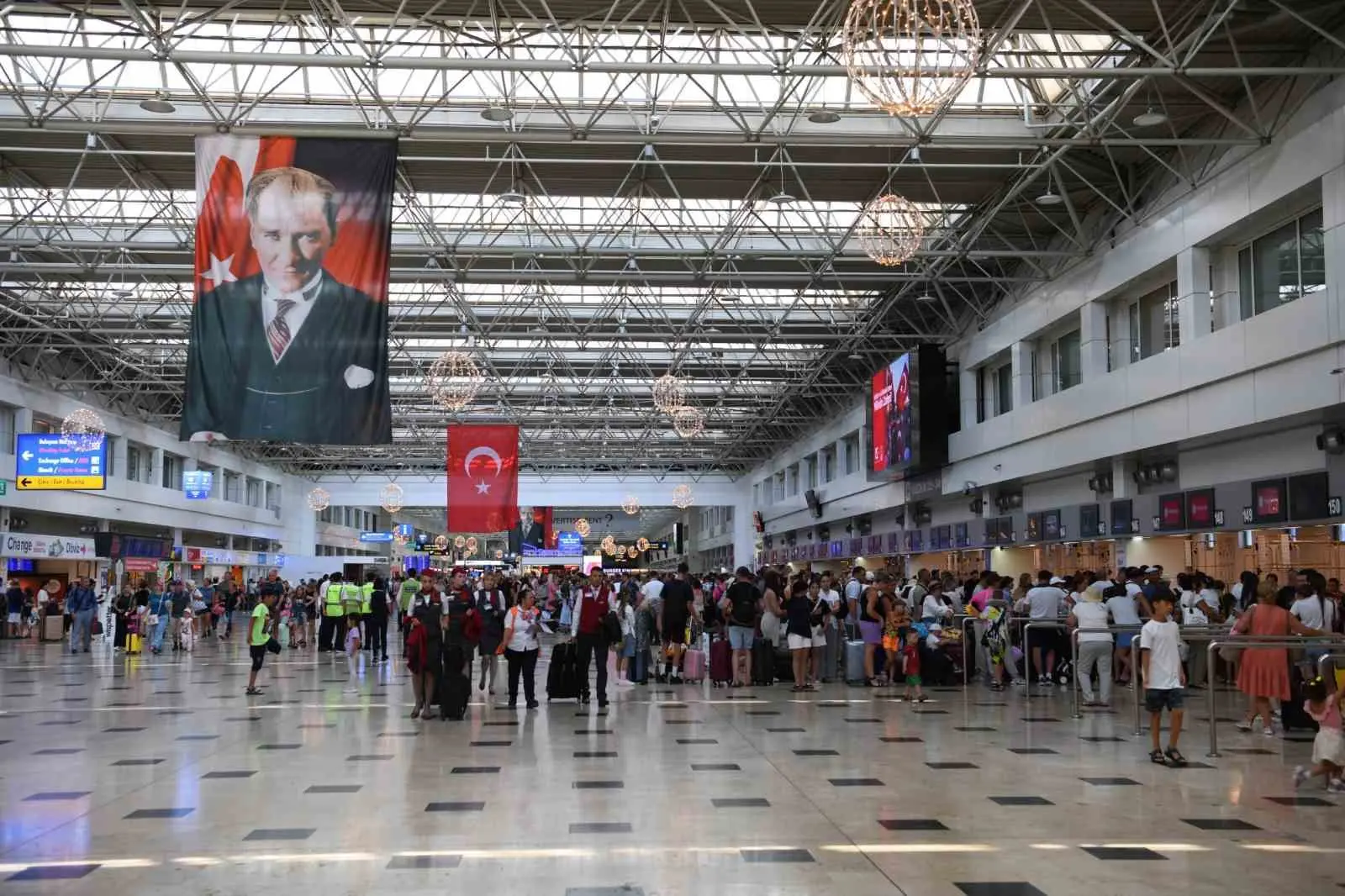 Ulaştırma ve Altyapı Bakanı Abdulkadir Uraloğlu, Ramazan Bayramı ve ara